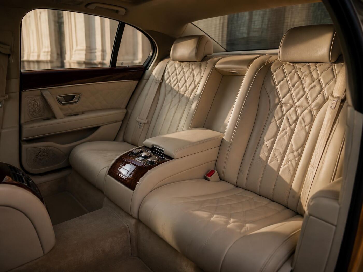 Private Chauffeur Service — private luxury tour in United Arab Emirates (2 of 3)