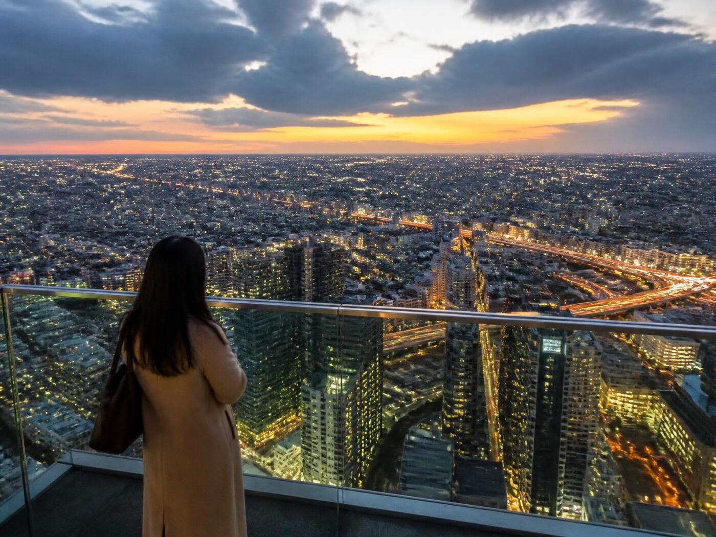 Burj Khalifa Experience — private luxury tour in United Arab Emirates (2 of 3)